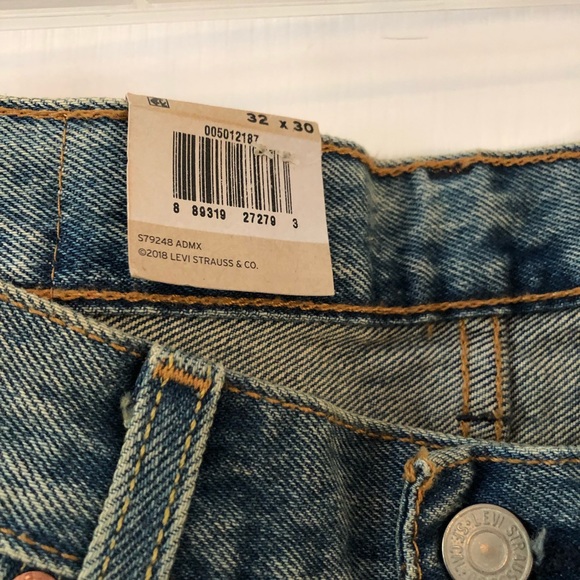 *SOLD*Levi’s 501 Button Down Jeans 32X30. - Picture 5 of 8